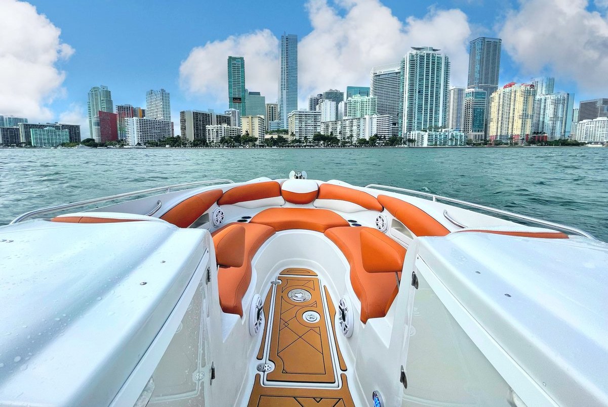 Choosing Boat Seat Fabric That Holds Up on the Water